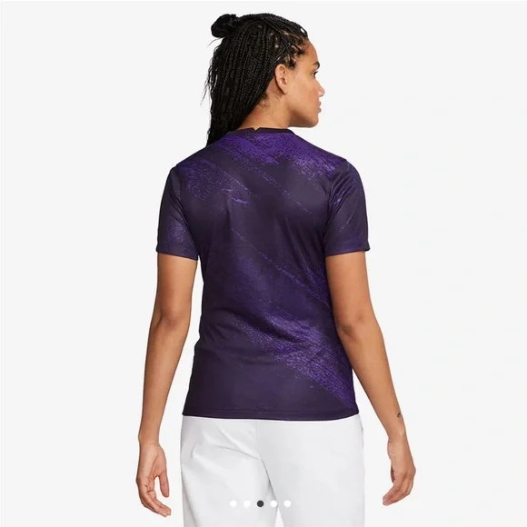 NWOT Orlando Women’s Nike Soccer Jersey - Picture 2 of 3